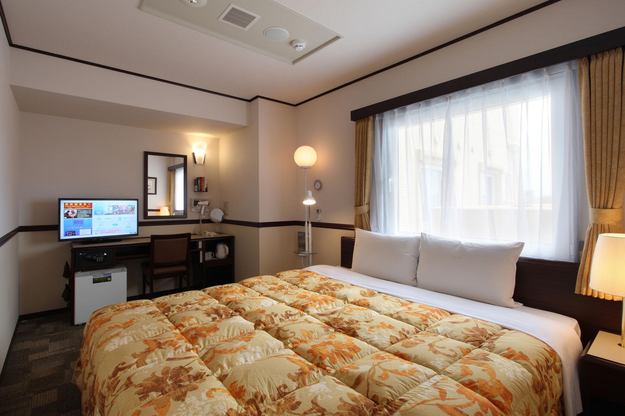 Toyoko Inn Tokyo Haneda Airport No.1 Exterior photo